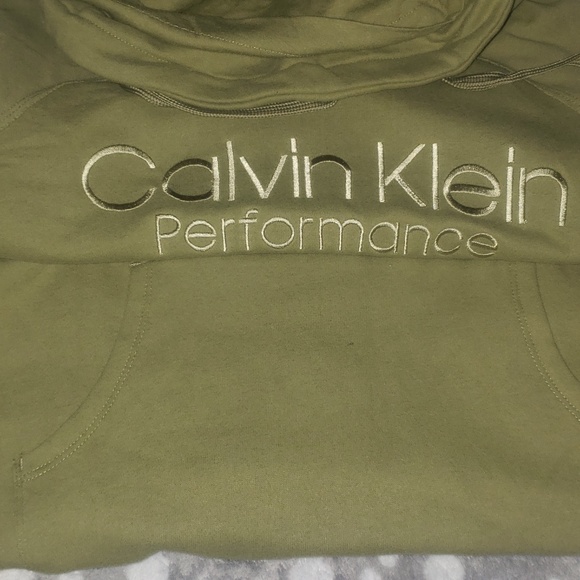 Calvin Klein Sweaters - Calvin Klein Sweater